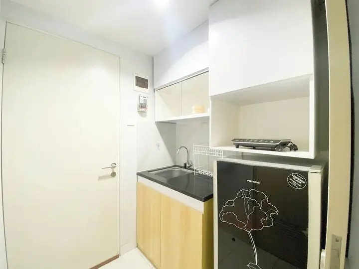 Семаранг: Homey 1Br Without Living Room At Amartha View Apartment