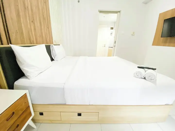Семаранг: Homey 1Br Without Living Room At Amartha View Apartment