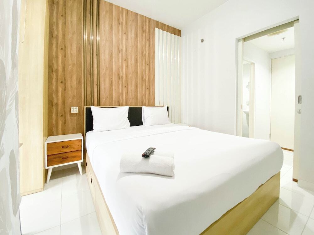 Семаранг: Homey 1Br Without Living Room At Amartha View Apartment