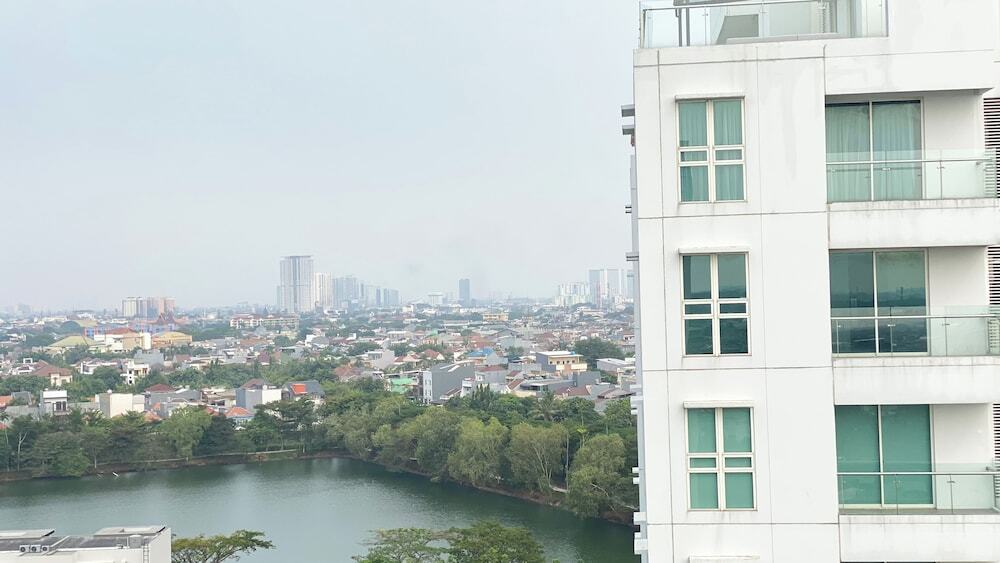 Джакарта: Comfort Stay 2Br At Citralake Suites Apartment