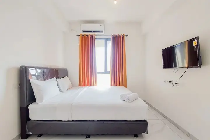 Тангеранг: Cozy And Comfort Studio Sky House Alam Sutera Apartment