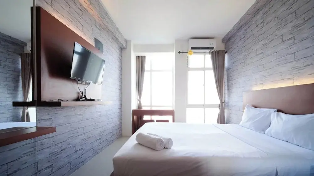 Сурабая: Good Deals And Comfy Studio At Bale Hinggil Apartment