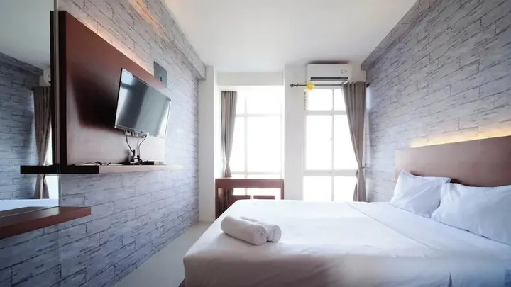 Сурабая: Good Deals And Comfy Studio At Bale Hinggil Apartment