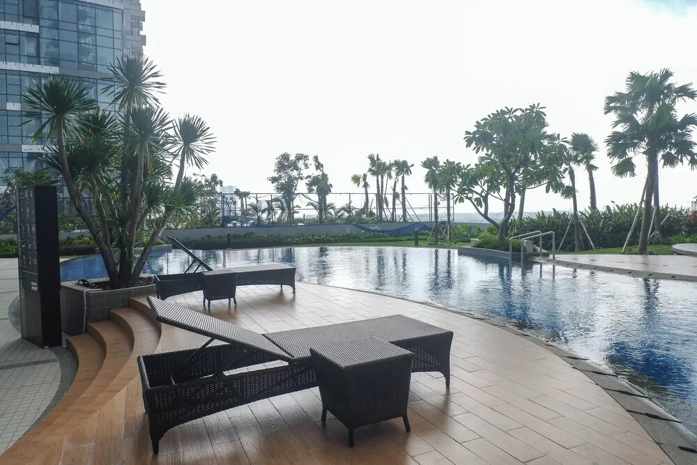 Сурабая: Comfy Studio (No Kitchen) Apartment At Benson Supermall Mansion