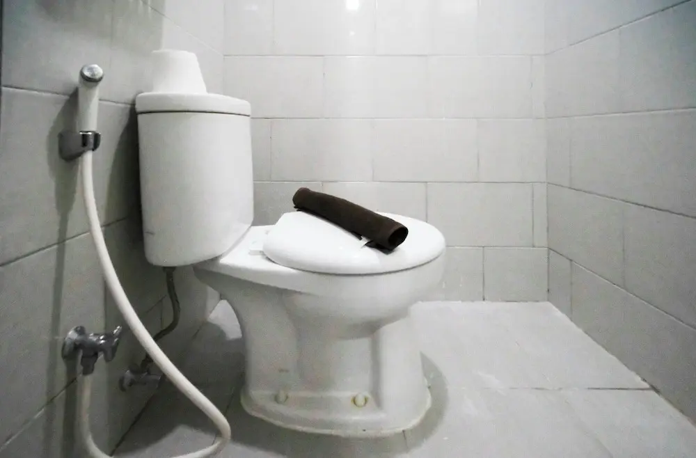 Сурабая: Comfy Studio (No Kitchen) Apartment At Benson Supermall Mansion