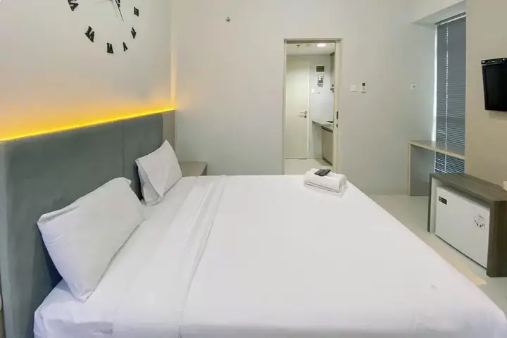 Семаранг: Comfortable 1Br Without Living Room At Amartha View Apartment