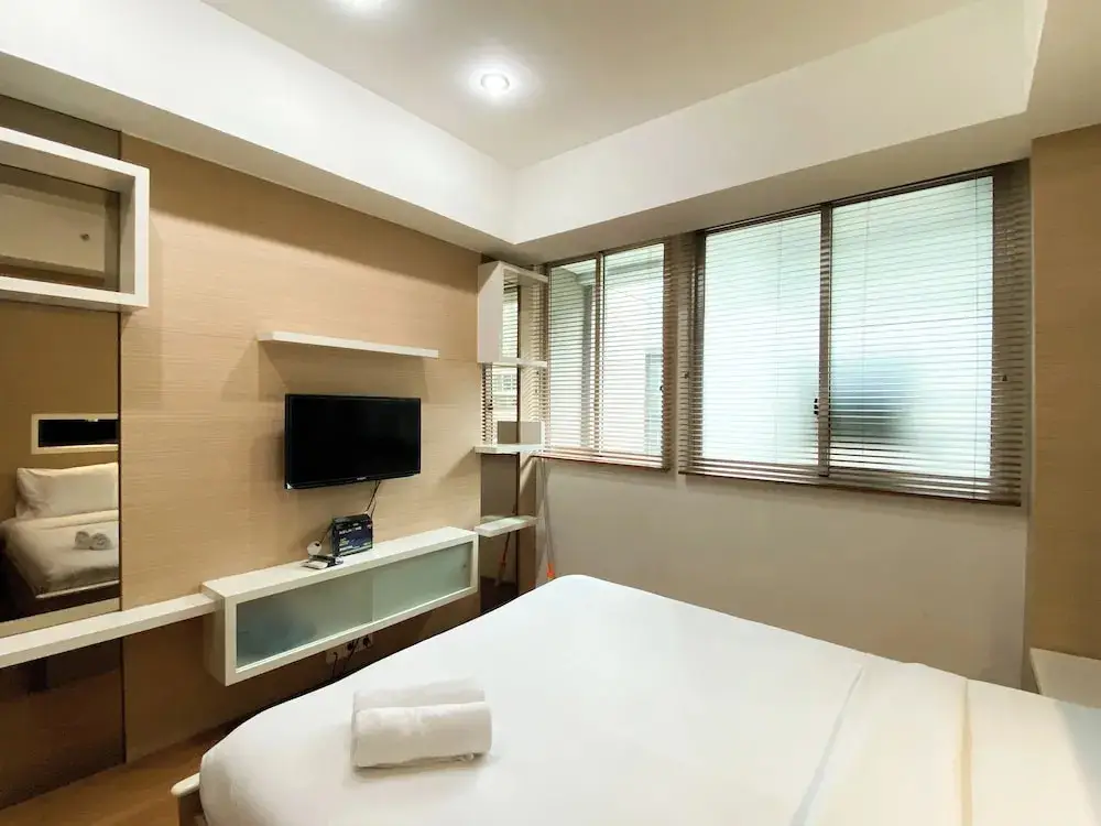 Джакарта: Modern Look And Comfort 2Br Kemang Village Apartment