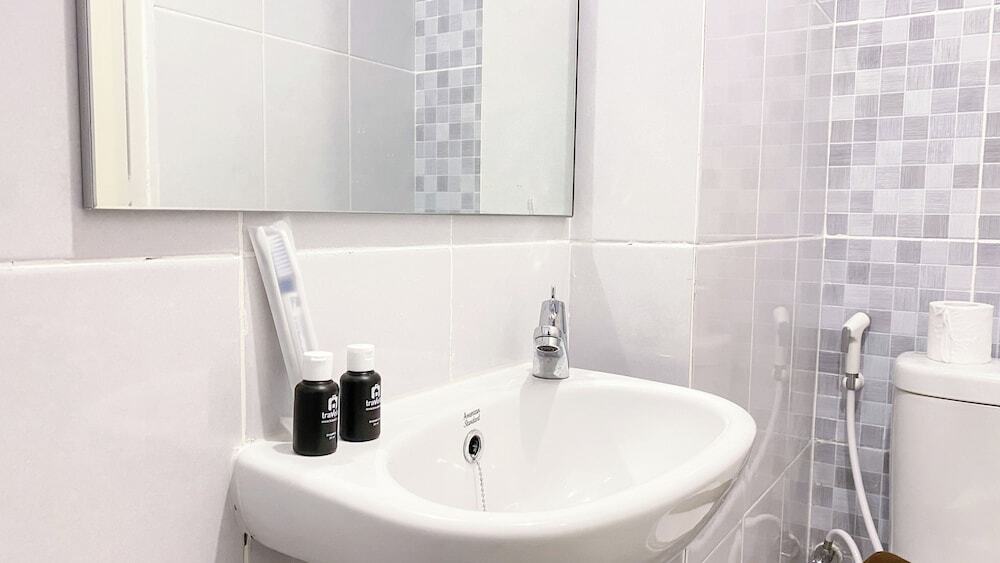 Южный Тангеранг: Best Deal And Modern Studio Tokyo Riverside Pik 2 Apartment