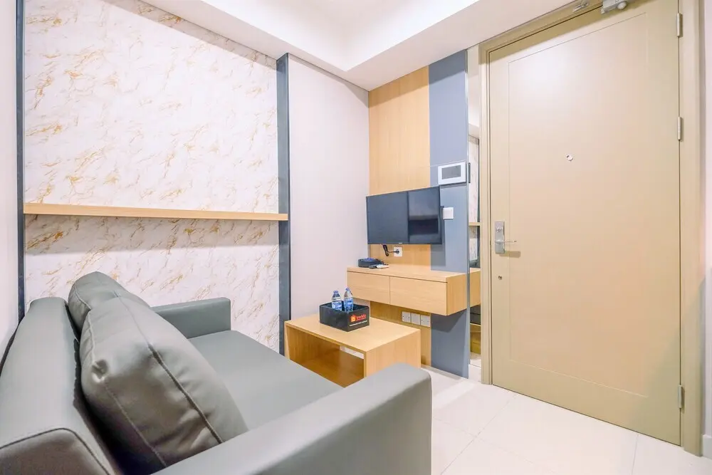 Джакарта: Stylish 1Br At Gold Coast Apartment