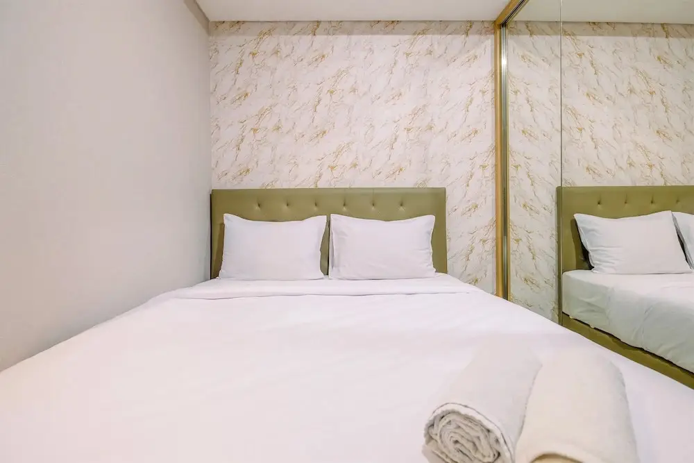 Джакарта: Stylish 1Br At Gold Coast Apartment