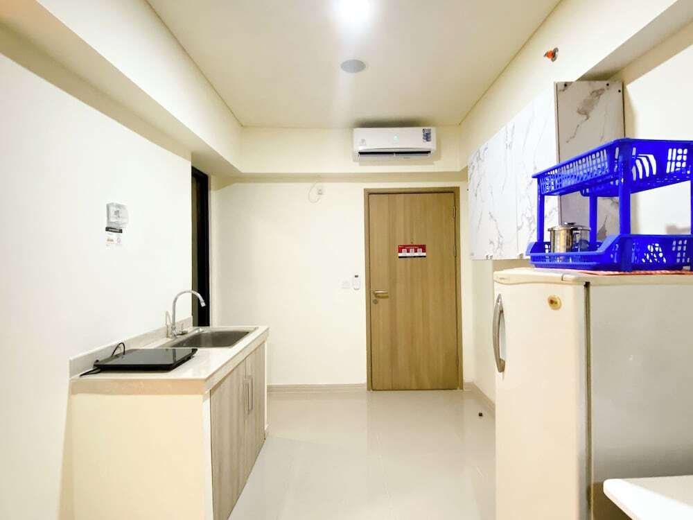 Сибату: Nice And Simply 2Br At Meikarta Apartment
