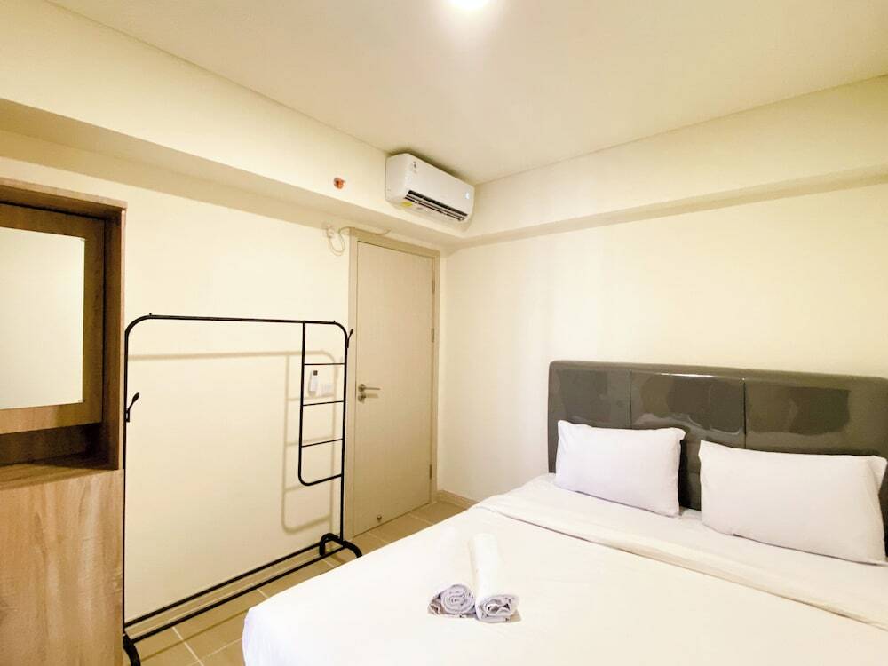 Сибату: Nice And Simply 2Br At Meikarta Apartment