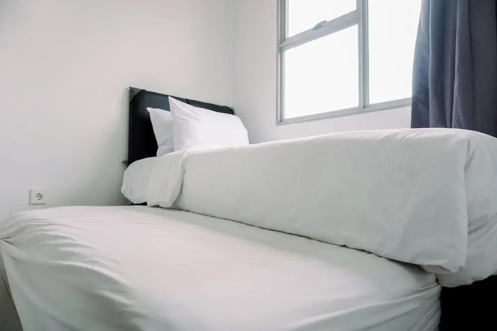 Джакарта: Comfort And Homey 2Br Belmont Residence Puri Apartment