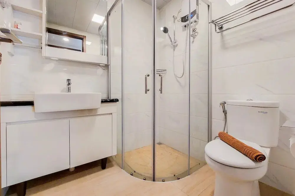 Legok: Spacious And Nice 3Br At Sky House Bsd Apartment