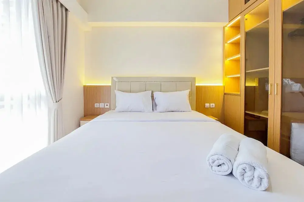 Legok: Spacious And Nice 3Br At Sky House Bsd Apartment