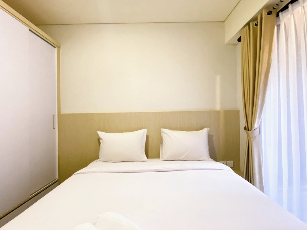 Сибату: Best Homey 2Br At Meikarta Apartment