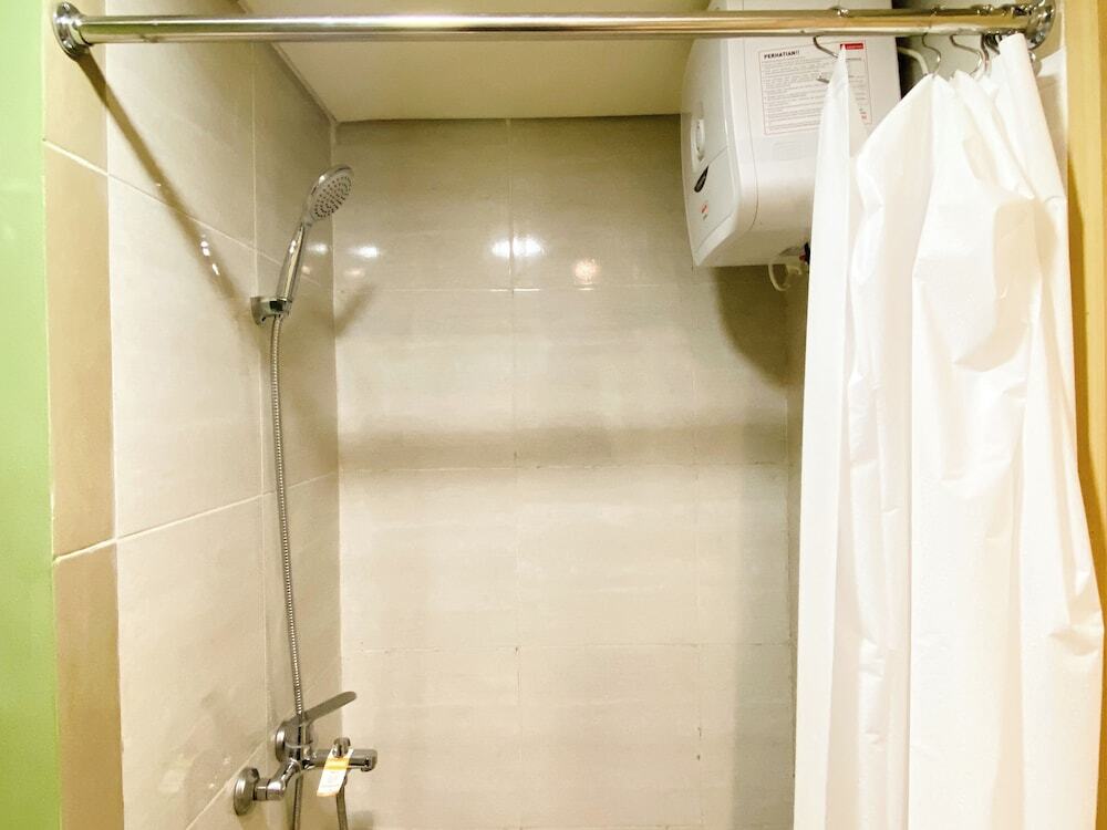 Сибату: Best Homey 2Br At Meikarta Apartment