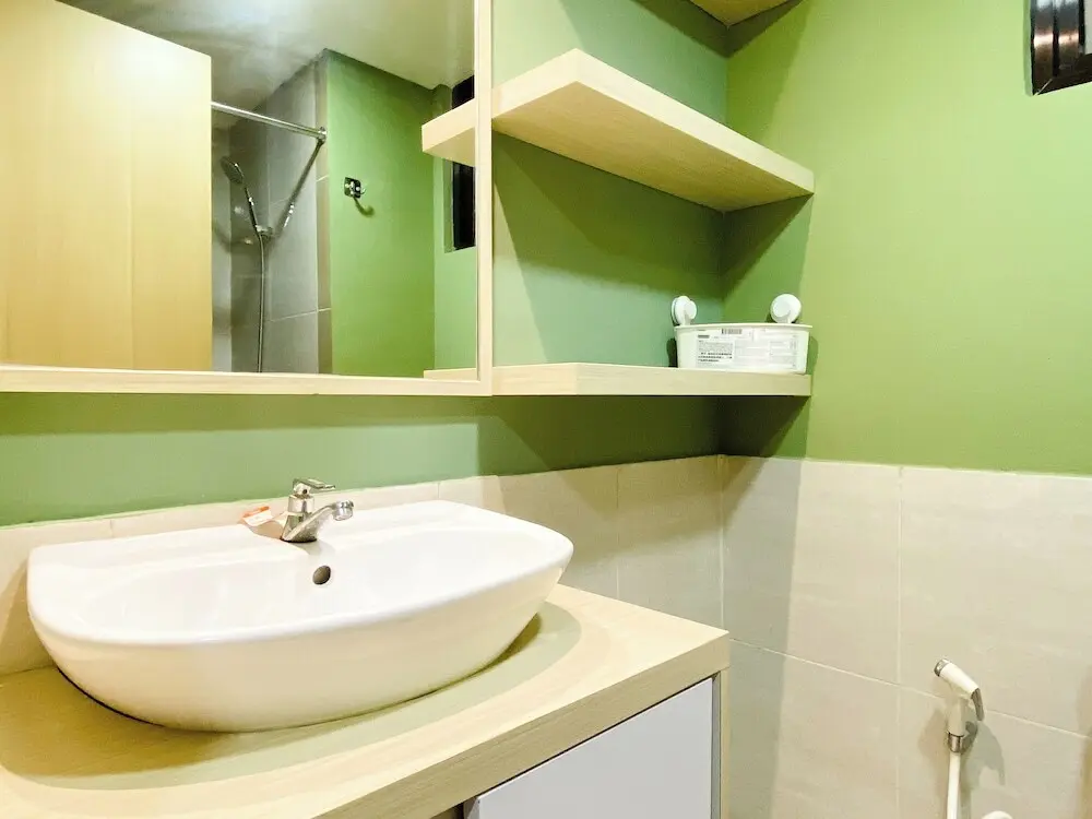 Сибату: Best Homey 2Br At Meikarta Apartment