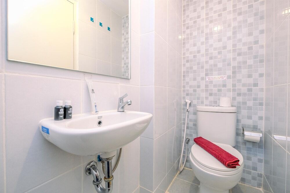 Южный Тангеранг: Pleasant And Tidy Studio Tokyo Riverside Pik 2 Apartment