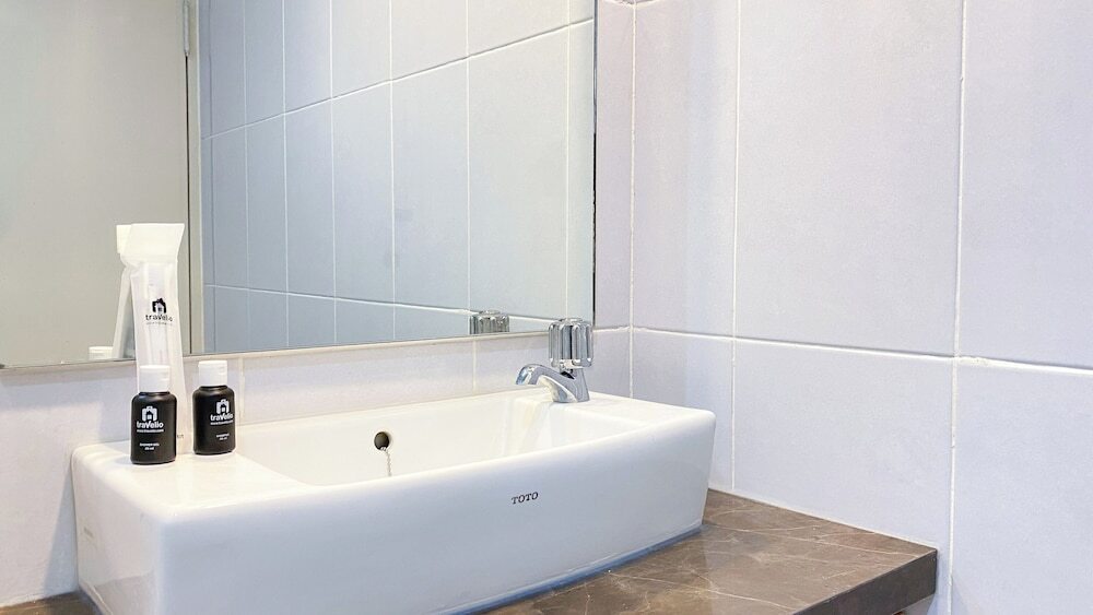 Южный Тангеранг: Homey 2Br At Tokyo Riverside Pik 2 Apartment
