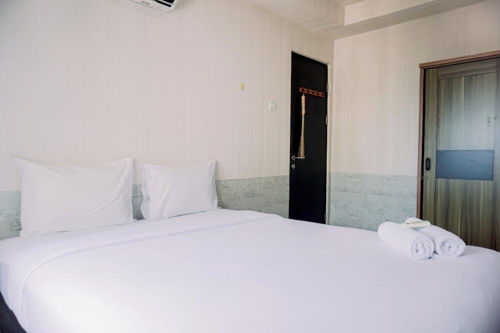 Джакарта: Great Deal And Homey 1Br Apartment Belmont Residence Puri