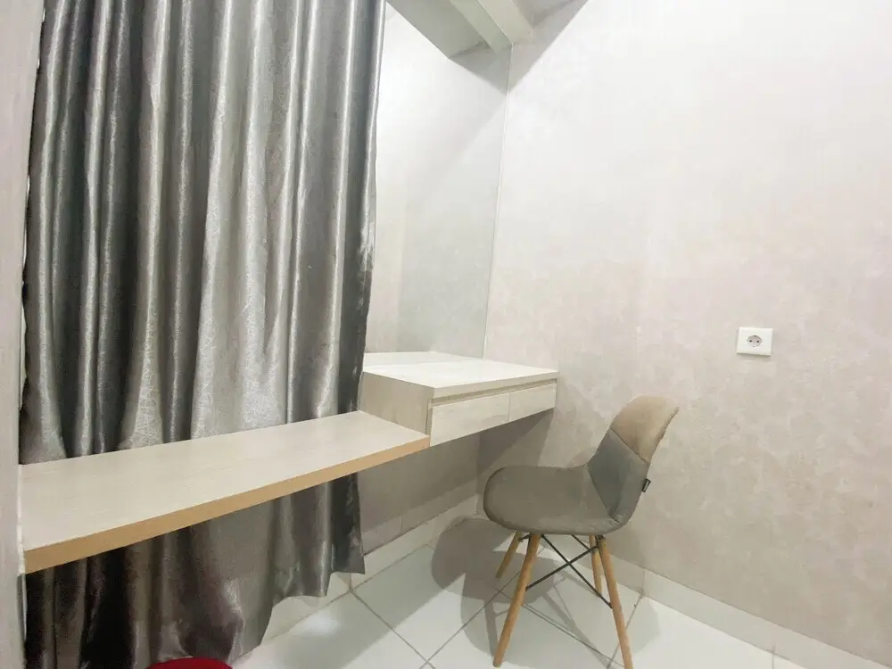 Семаранг: Elegant And Homey Studio At Amartha View Apartment