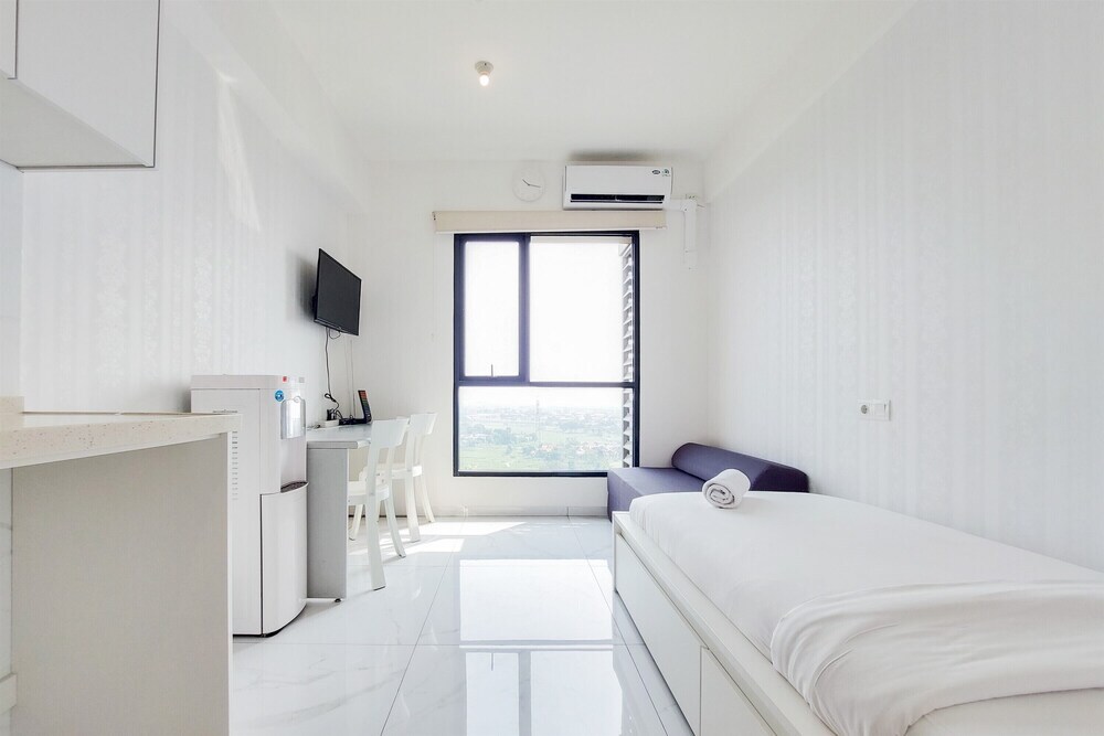 Тангеранг: Comfort Stay And Cozy Studio Sky House Alam Sutera Apartment