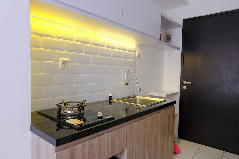 Бандунг: Best Deal Studio At Grand Asia Afrika Apartment