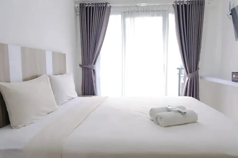 Бандунг: Best Deal Studio At Grand Asia Afrika Apartment