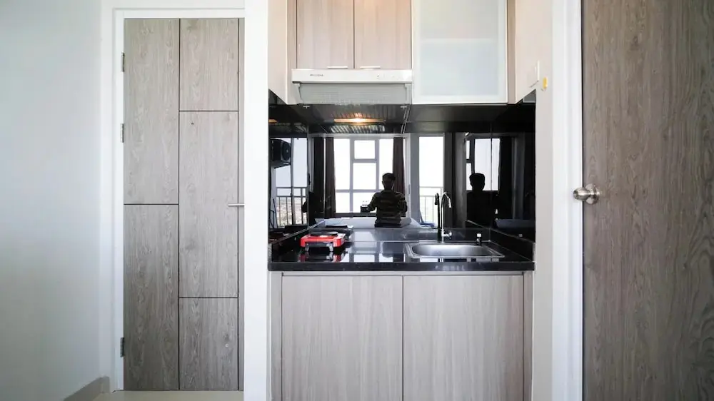 Сурабая: Tidy And Clean Studio At Taman Melati Surabaya Apartment
