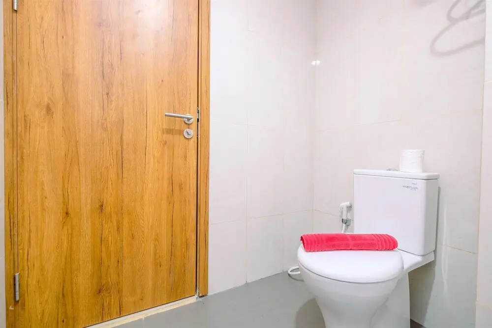 Бекаси: Strategic And Nice Studio At Gateway Park Lrt City Bekasi Apartment