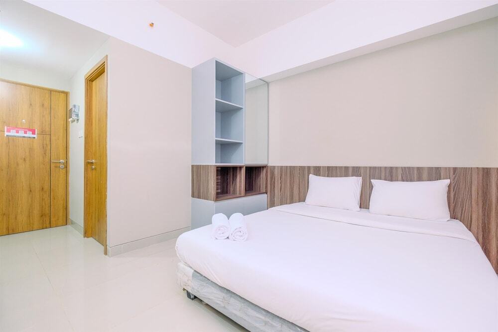 Бекаси: Strategic And Nice Studio At Gateway Park Lrt City Bekasi Apartment