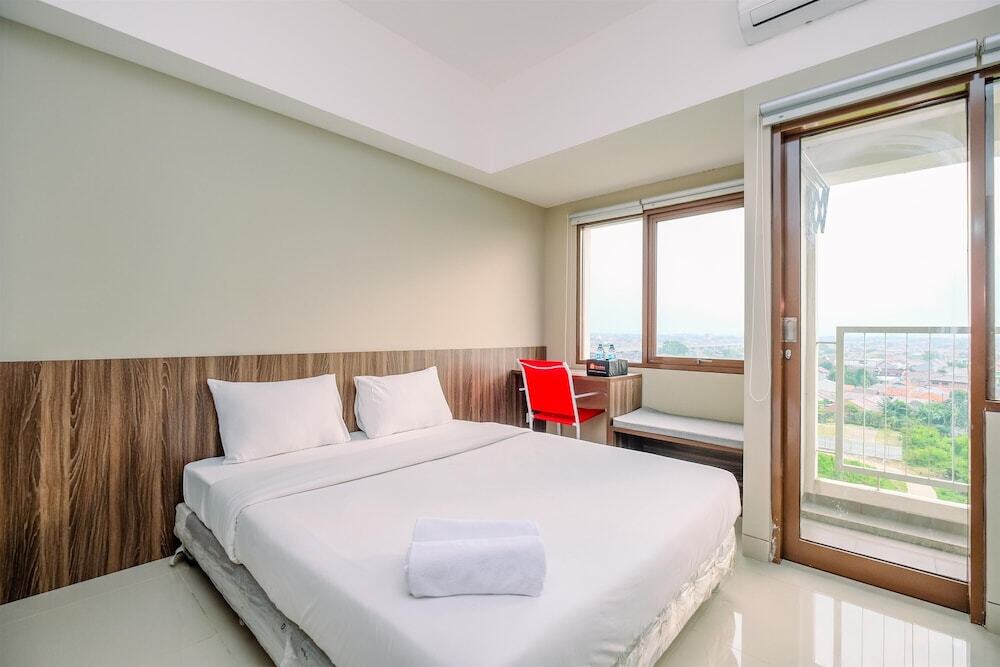 Бекаси: Strategic And Nice Studio At Gateway Park Lrt City Bekasi Apartment