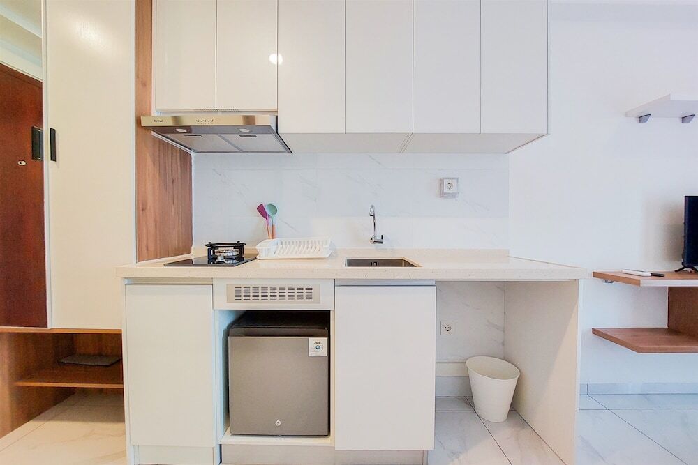 Тангеранг: Wonderful Studio Apartment At Sky House Alam Sutera