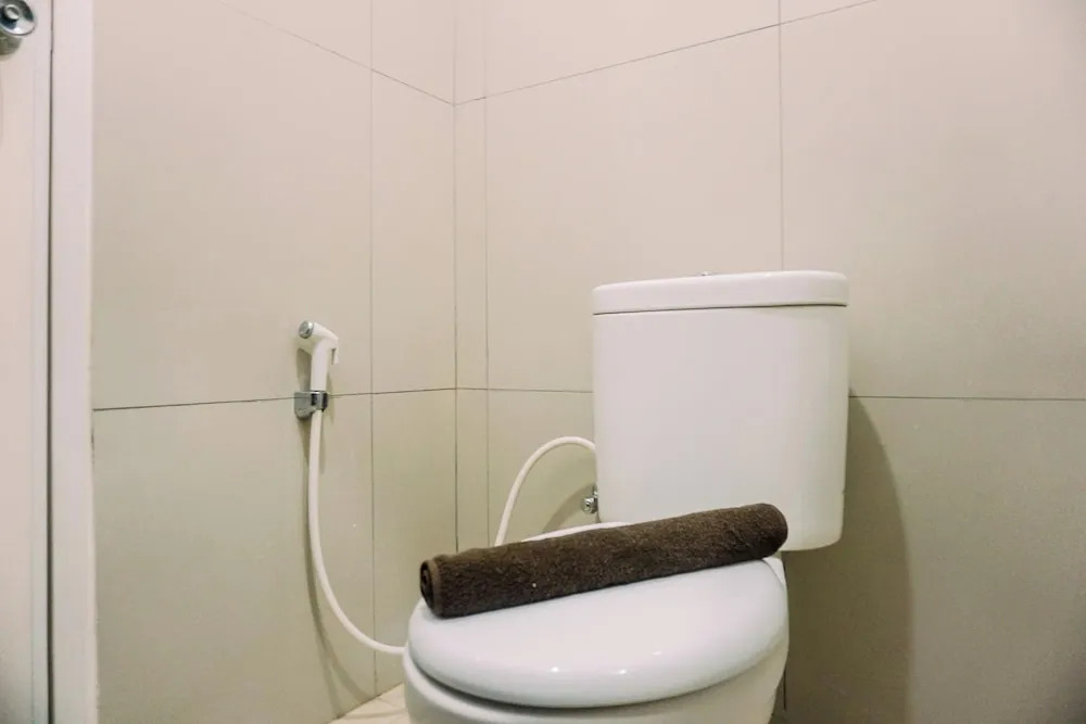 Южный Тангеранг: Cozy And Simply Look Studio Room Baileys Apartment