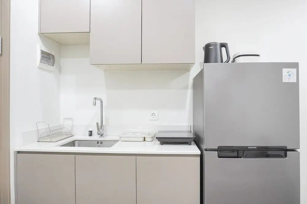 Джакарта: Scenic And Homey 1Br Gold Coast Apartment Near Pik