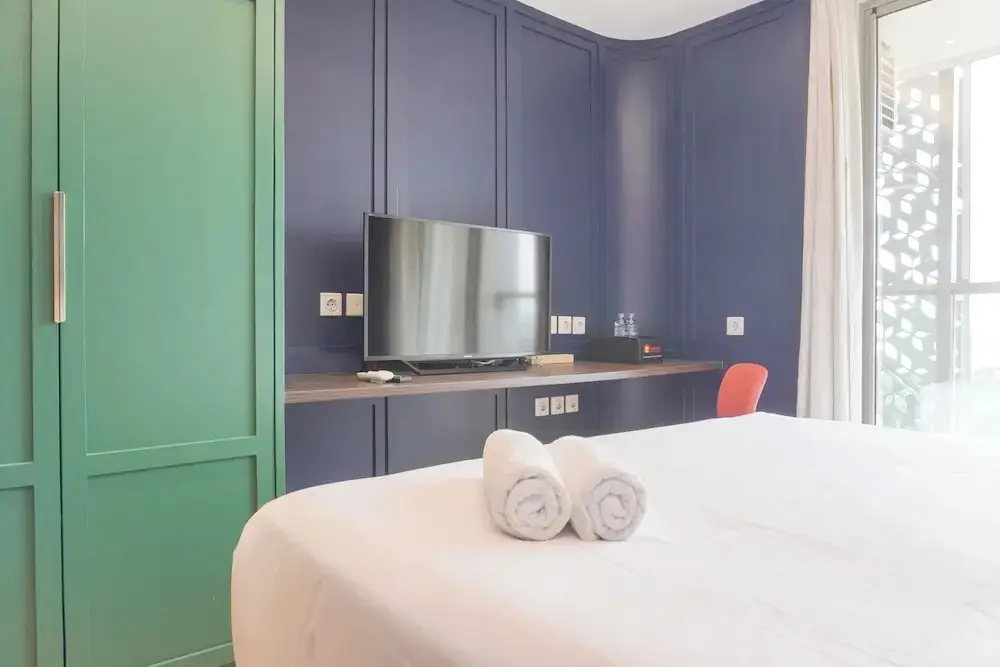 Джакарта: Cozy Stay Studio At Gold Coast Apartment