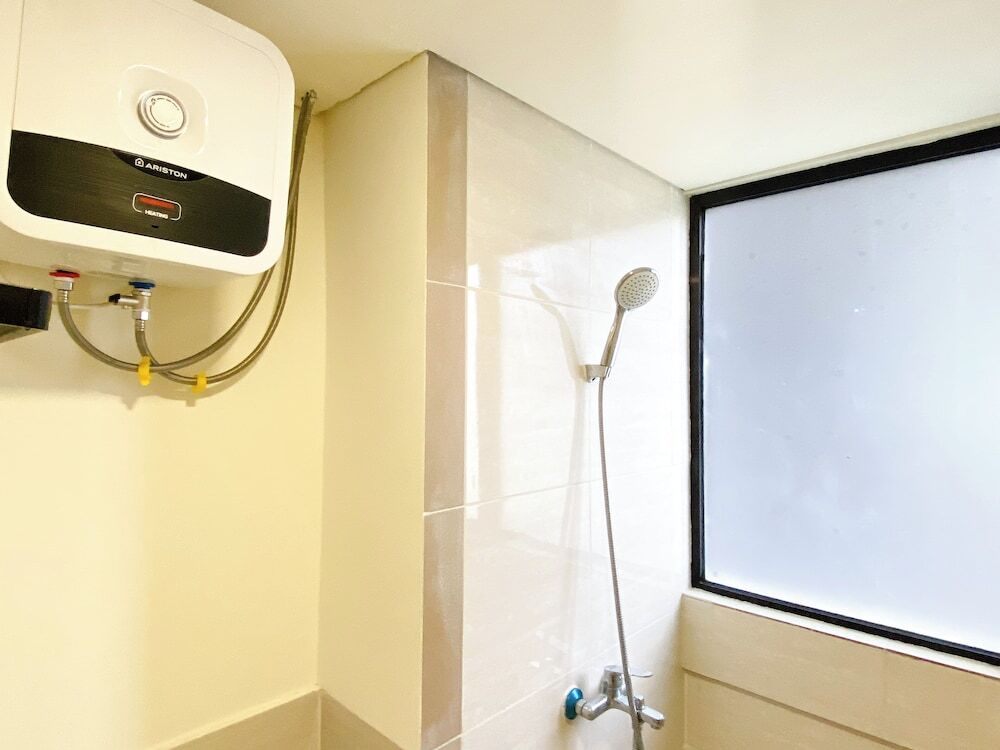 Сибату: Spacious And Comfy 2Br With Extra Room At Meikarta Apartment