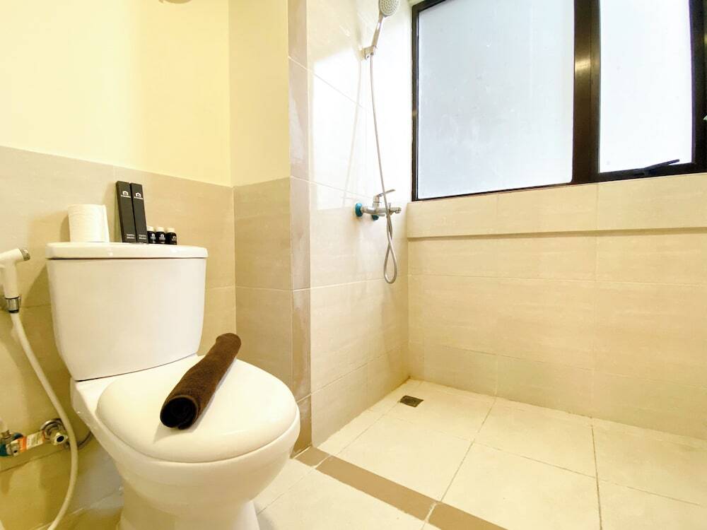 Сибату: Spacious And Comfy 2Br With Extra Room At Meikarta Apartment