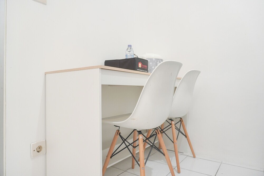 Джакарта: Brand New And Comfort 1Br At Menteng Square Apartment