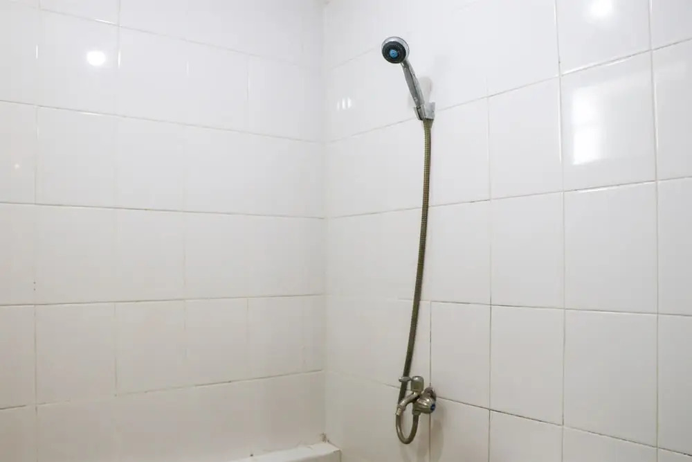Джакарта: Comfort And Modern 2Br At Bassura City Apartment