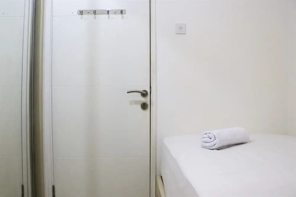 Джакарта: Comfort And Modern 2Br At Bassura City Apartment