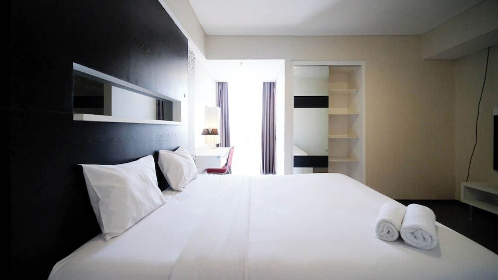 Сурабая: Spacious And Strategic 2Br Apartment At Trillium Residence
