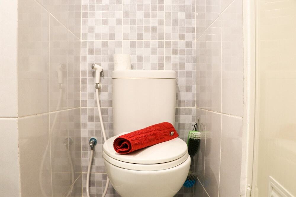 Южный Тангеранг: Affordable Price And Homey Studio Tokyo Riverside Pik 2 Apartment