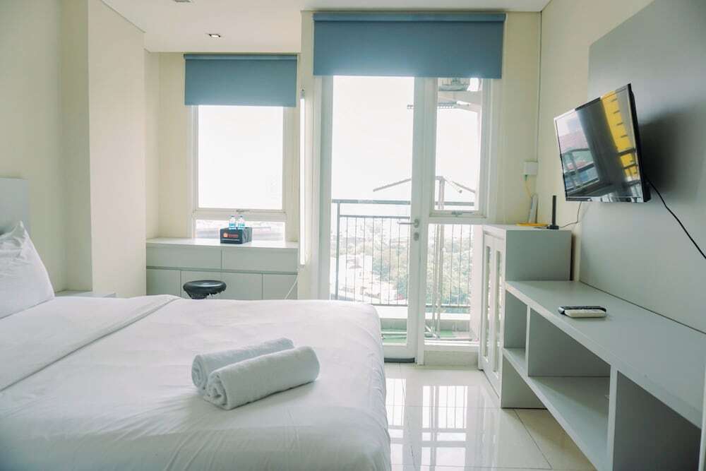 Джакарта: Cozy Stay Studio Apartment At Elpis Residence