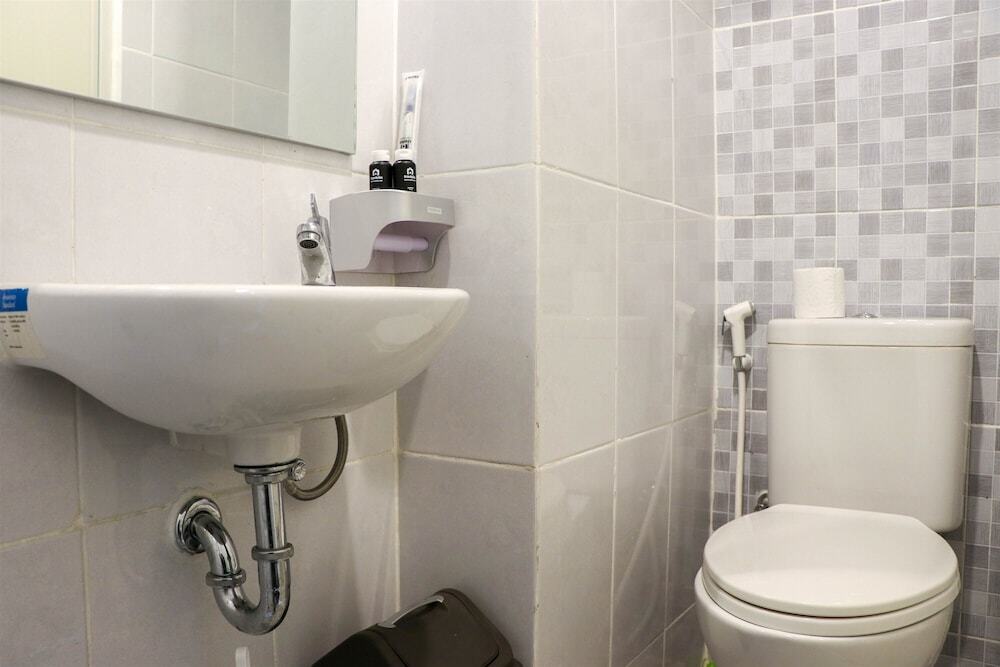 Южный Тангеранг: Best Deal And Comfort Studio Tokyo Riverside Pik 2 Apartment