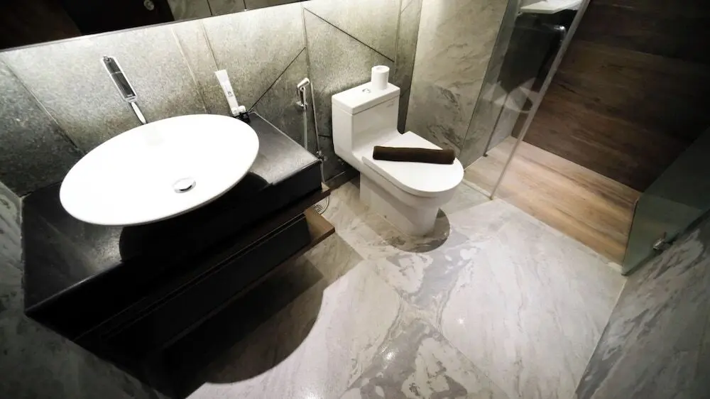 Сурабая: Modern And Cozy 2Br At Grand Sungkono Lagoon Apartment