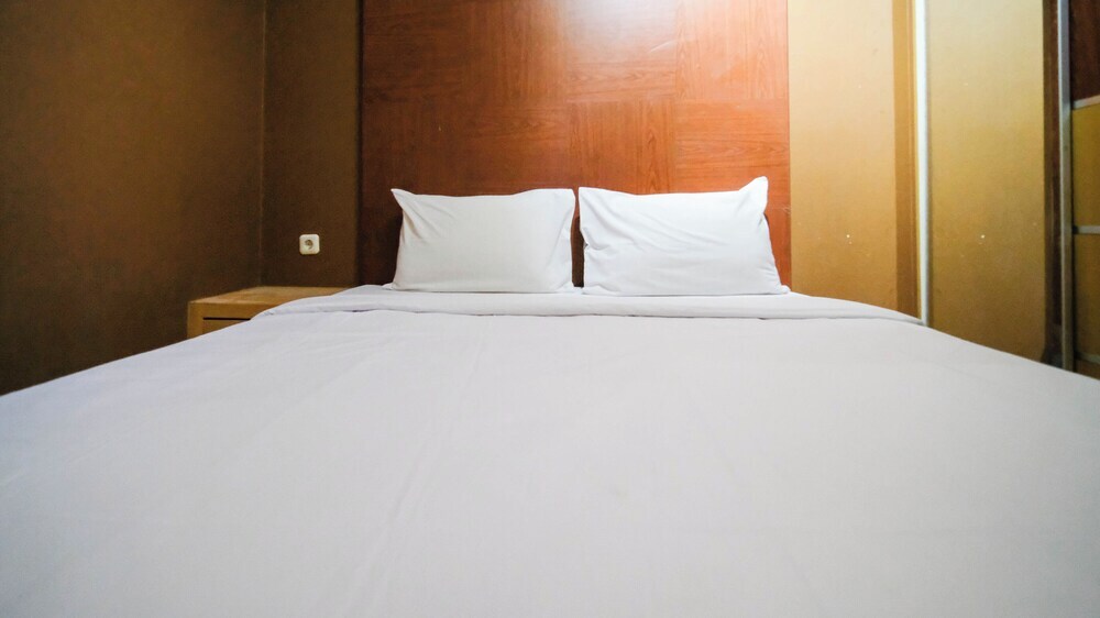 Сурабая: Comfy And Homey 2Br At Bale Hinggil Apartment