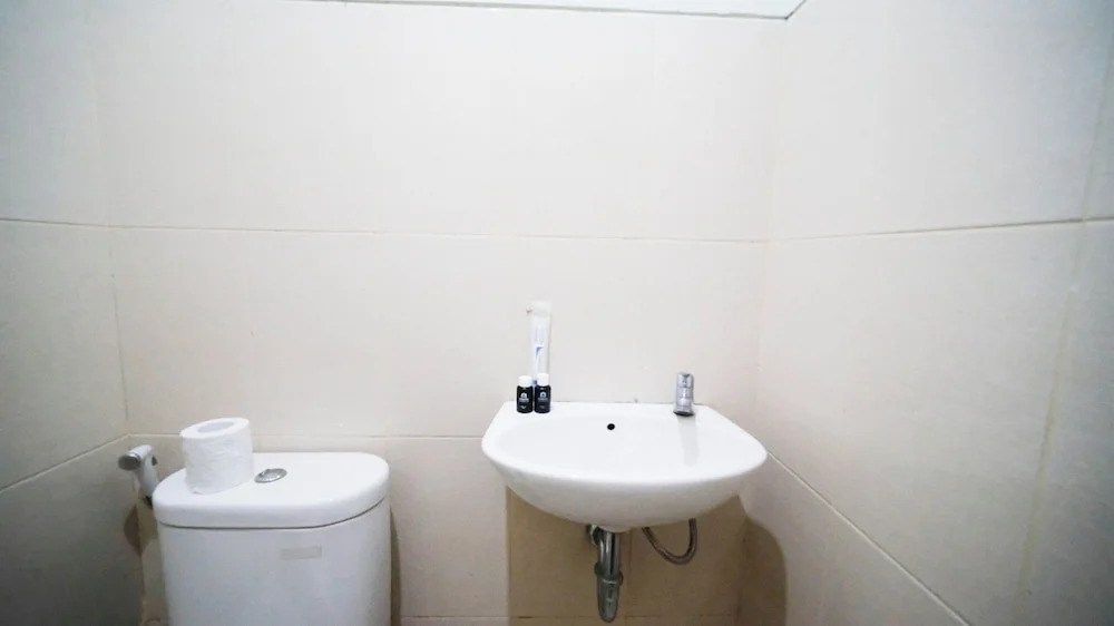 Сурабая: Comfy And Homey 2Br At Bale Hinggil Apartment