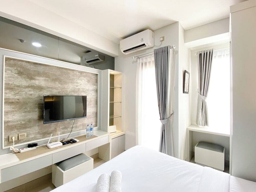 Депок: Best Deal And Cozy Studio Room Transpark Cibubur Apartment
